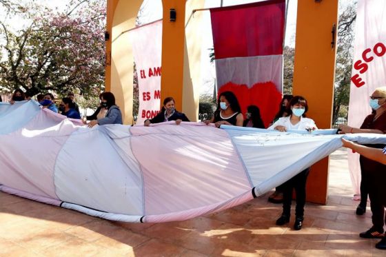 Derechos Humanos acompaña el paso del banderazo trans en Salta