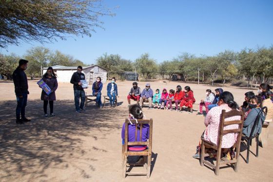 El Gobierno de Salta y Unicef implementan talleres de crianza junto a familias originarias