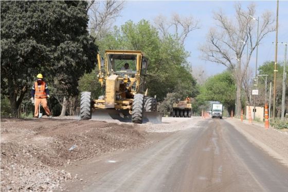 Continúa la obra de repavimentación de la ruta provincial 23