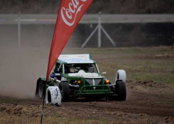 Temporada de Cafeteras en el nuevo circuito Eduardo Chañe