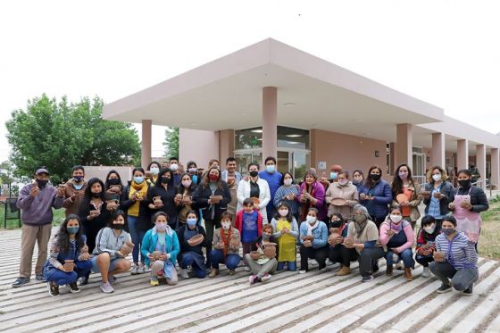 Mercado Artesanal: Finalizó con gran convocatoria el taller de cerámica que promueve la Cultura Calchaquí