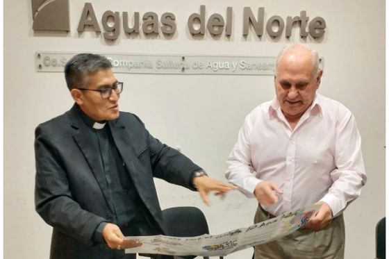 El presidente de Aguas del Norte se reunió con el sacerdote de Mosconi, Elio Cruz