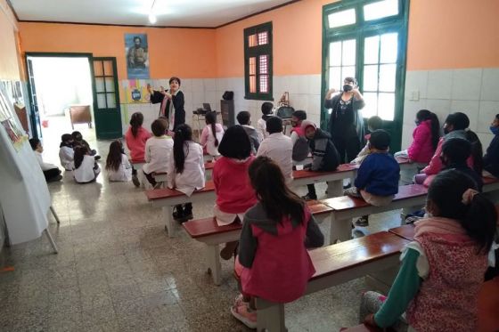 Estudiantes de Talapampa aprendieron sobre seguridad vial