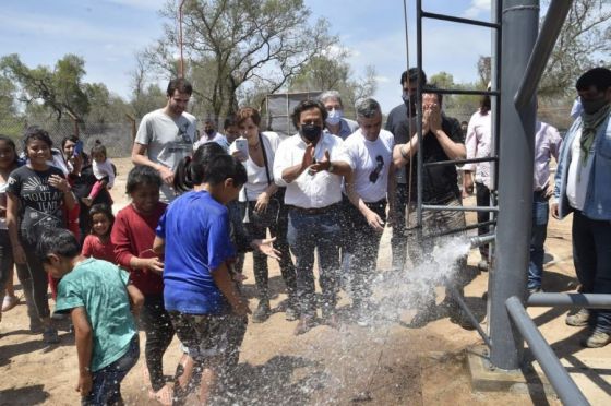 Sáenz y Cabandié inauguraron 7 pozos agua potable para comunidades wichis