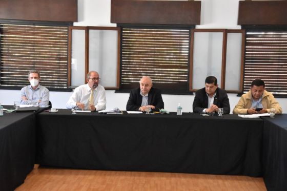 Camacho informó a senadores lo ejecutado en materia de obra pública