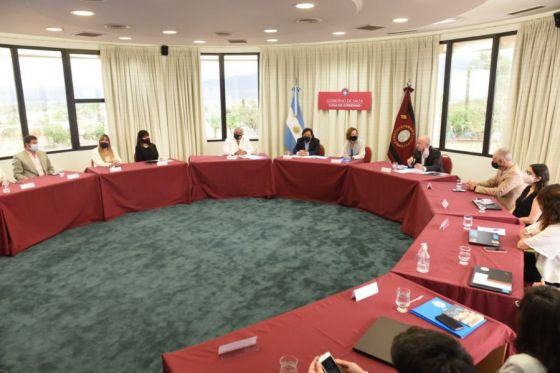 “Con UNICEF reforzamos el compromiso de trabajar juntos por la infancia en las comunidades del norte provincial”, dijo Sáenz