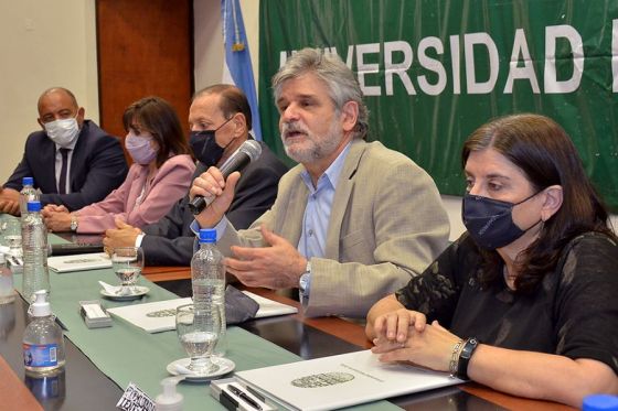 Gobierno participó de la recepción de autoridades nacionales en la UNSa