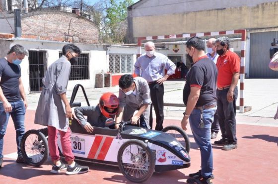 Tres escuelas técnicas salteñas participarán de una competencia nacional de autos eléctricos