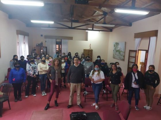 En La Viña, capacitan y articulan acciones para promover la prevención de la violencia