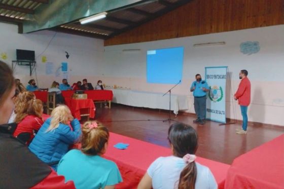 Activa participación de mujeres en el programa “Boxeo sin Cadenas”