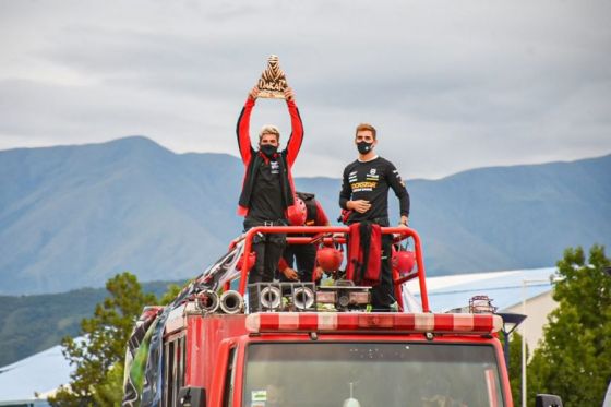 Los motociclistas Kevin y Luciano Benavídes brindarán una conferencia de prensa