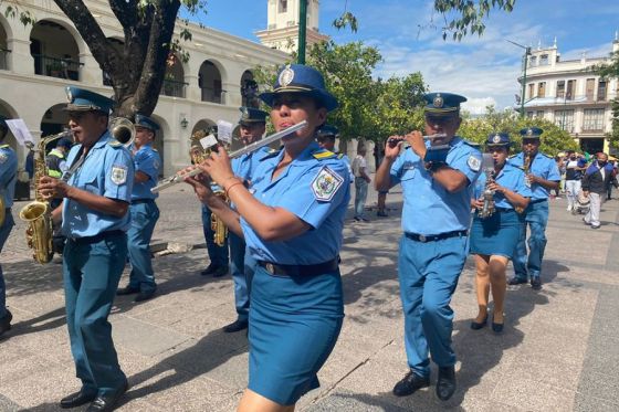 La Banda de Música del Servicio Penitenciario brindó un concierto en Plaza 9 de Julio