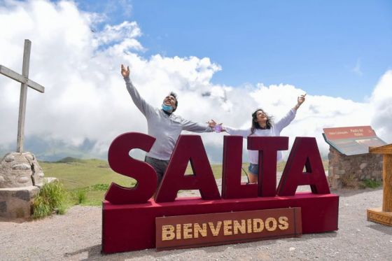 Salta recibió oficialmente a los primeros turistas de la temporada de verano