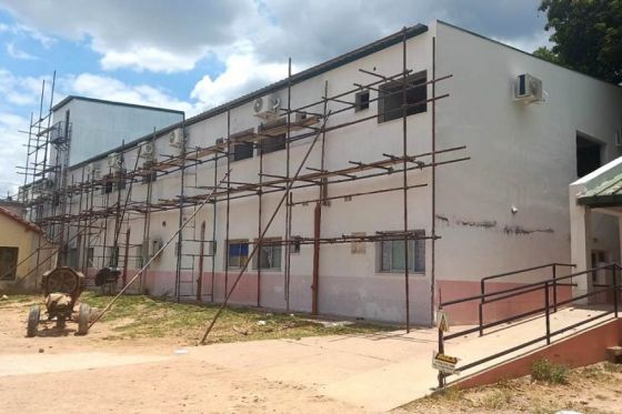 Continúan las obras para optimizar el hospital Juan Domingo Perón de Tartagal