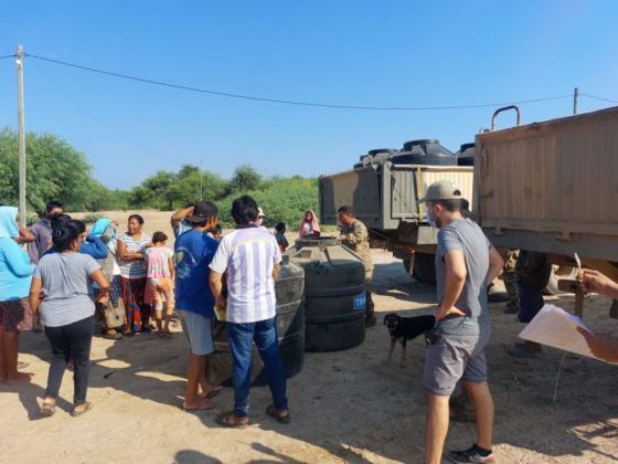 Provincia articula la distribución de agua segura y reservorios a comunidades