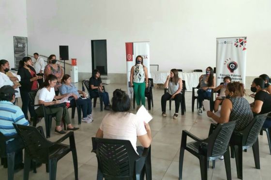 Iniciaron las clases de la Escuela Pública de Emprendedores en el interior