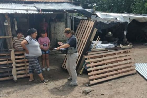 Brindan asistencia a familias afectadas por las inclemencias climáticas