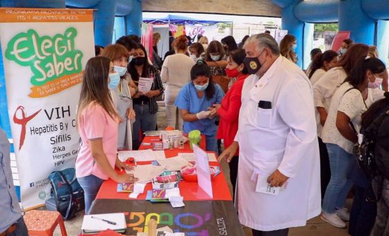 Gran concurrencia de mujeres a los servicios de salud en el Parque de la Familia