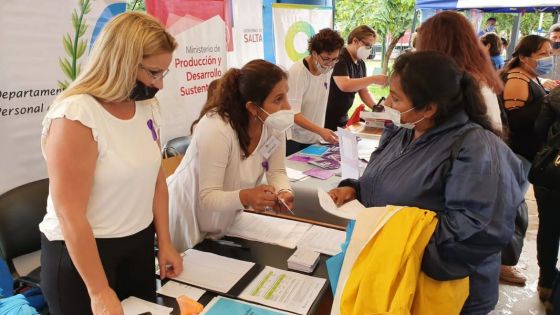 Vecinos de zona sudeste accedieron a los servicios estatales en el Parque de la Familia