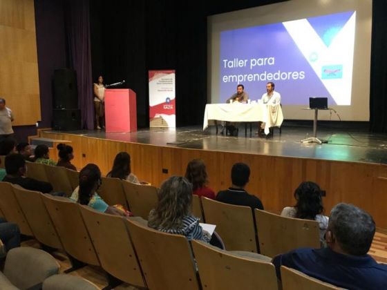 Ciudadanos de General Güemes participaron del lanzamiento del Curso para Emprendedores