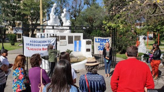 “Baldosas por la Memoria” en recordatorio a Oscar Bianchini