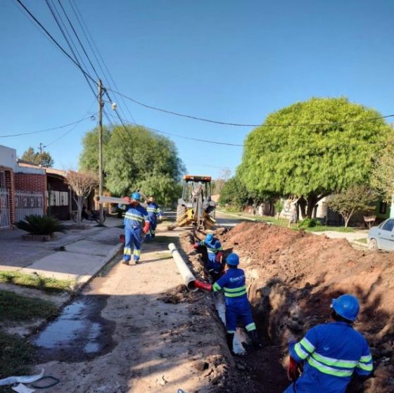 Aguas del Norte realiza el recambio de caños del sistema de saneamiento en distintos puntos de la provincia