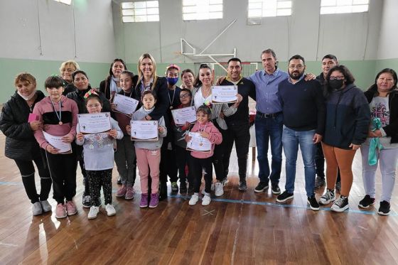 La escuela de gimnasia rítmica adaptada reconoció el desarrollo y la perseverancia de su equipo