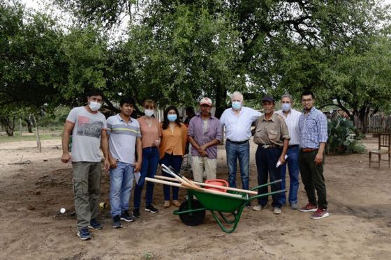 Desarrollo Social realiza la entrega de kits de herramientas para huertas comunitarias a familias indígenas