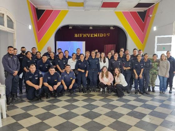 Policías del Sur de la provincia incorporaron conocimientos en mediación