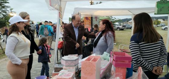 Alrededor de 380 stands formaron parte de la feria de la Escuela Pública de Emprendedores