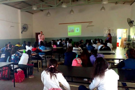 Seguridad dictó un taller sobre acoso escolar y grooming