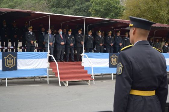 Se incorporan más de 90 policías al servicio de seguridad provincial