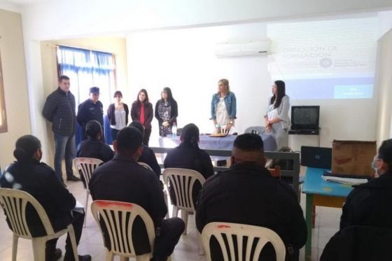 Policías del valle calchaquí  incorporaron conocimientos en mediación