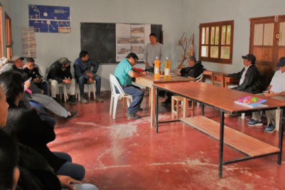 Mesa de diálogo con representantes de las comunidades Chané y Guaraní de Aguaray