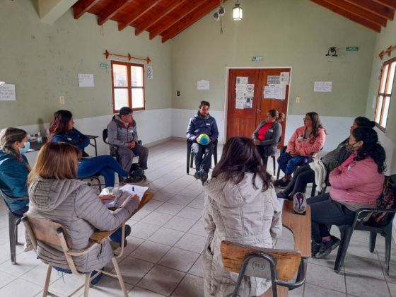 Se realizan talleres para fortalecer herramientas de cuidado en adolescentes