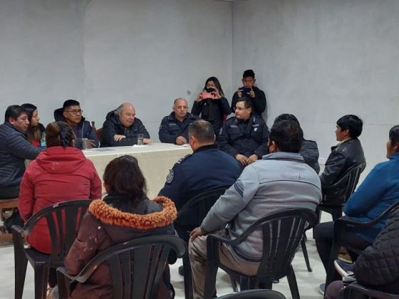 Bomberos de la Policía trasladarán a los fallecidos por covid de Los Andes