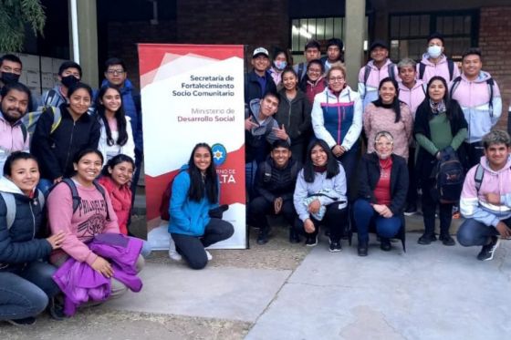 Capacitan a alumnos de la escuela técnica N°3142 de Cafayate en Técnicas de Ventas y Desarrollo Personal