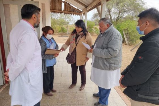 El ministro Esteban supervisó la asistencia a los adultos mayores en Pichanal