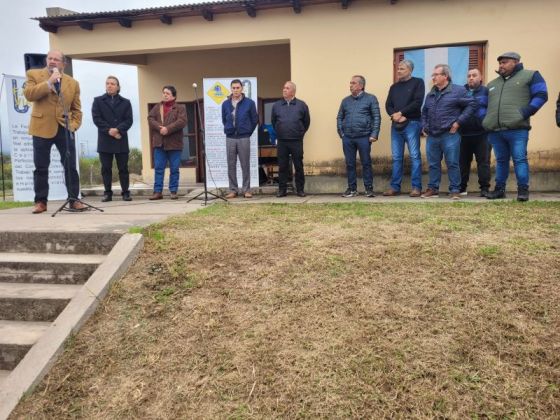 Trabajadores viales se capacitan en el manejo de maquinarias