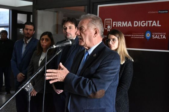 Se inauguró una Oficina de Firma Digital en el Centro Cívico Grand Bourg