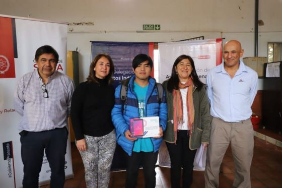 Becas Maxi Sánchez: recibieron sus certificados alumnos de comunidades indígenas de la UNSa Santa Victoria Este