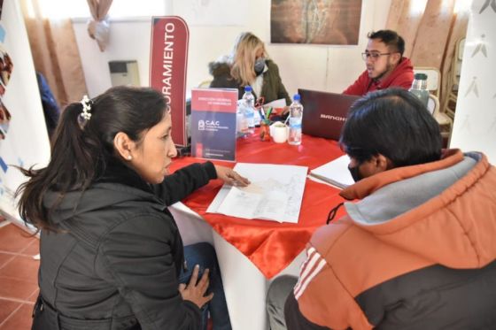 Vecinos de San Antonio de los Cobres pudieron realizar trámites en el Centro de Atención Ciudadana Itinerante