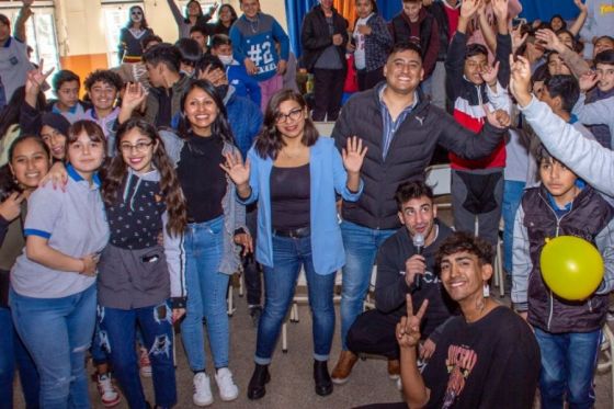 Concientizan a jóvenes de Campo Santo sobre el consumo problemático de drogas