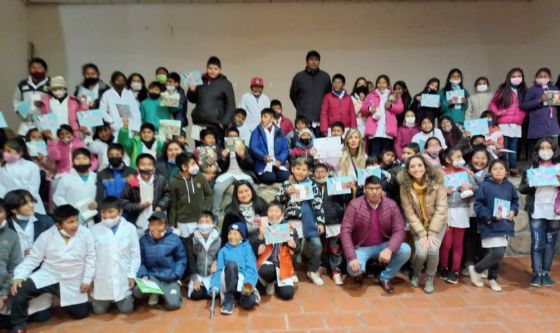 Niños y niñas de Cachi disfrutaron de cine ambiental