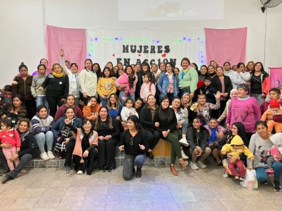 En Las Lajitas, Desarrollo Social profundiza el empoderamiento de mujeres