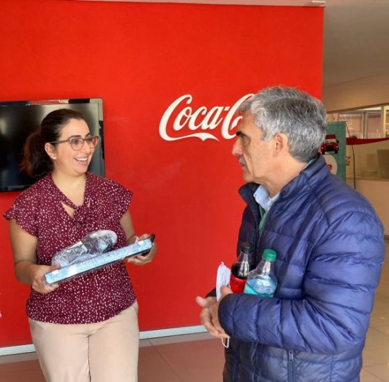 El Materno Infantil recibió dos notebooks para el programa extramuros