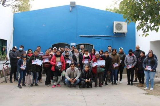 Feriantes y artesanos de El Bordo se capacitaron en manipulación de alimentos