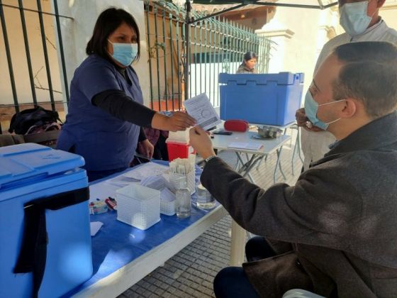 Se aplicarán vacunas contra COVID-19 y antigripales durante el fin de semana en la ciudad de Salta