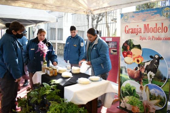 Exposición por el Día del Agente Penitenciario