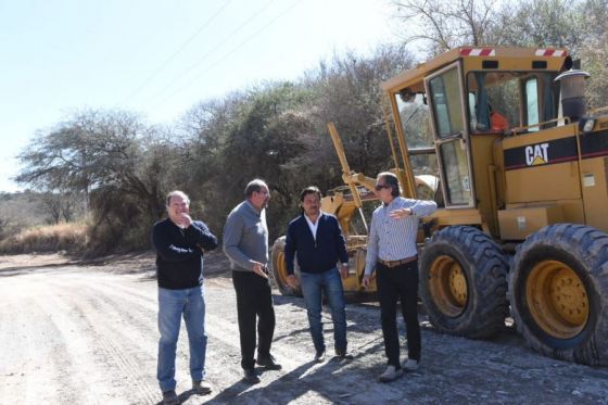 Avanza la pavimentación en RP 35: Sáenz supervisó los trabajos